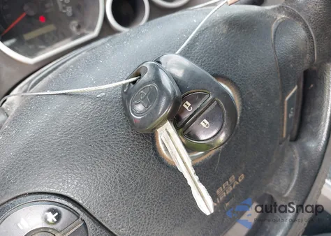 2011 Toyota Tundra Grade 4.6L V8 z USA, uszkodzony, nr VIN 5TFRM5F13BX028068